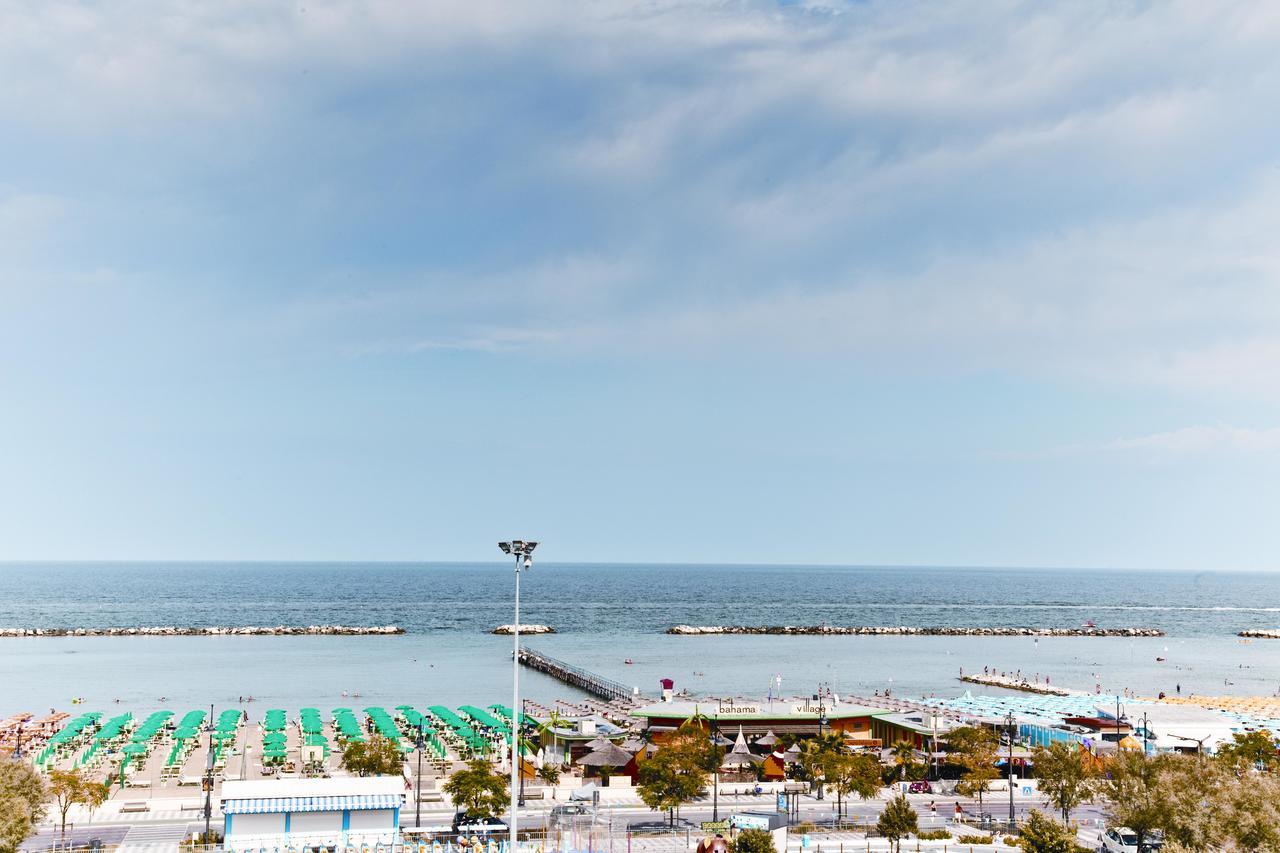 Hotel Silver Cesenatico Exterior photo